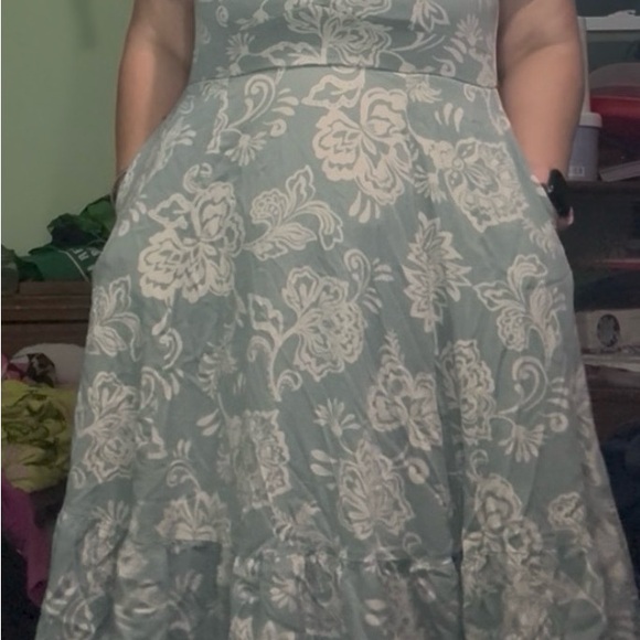 Torrid Blue and Cream Floral Maxi Dress - Picture 3 of 4